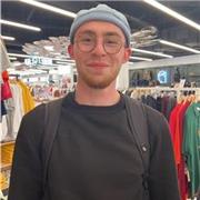 Prof avec une bonne maîtrise des langues (Ang + Esp)